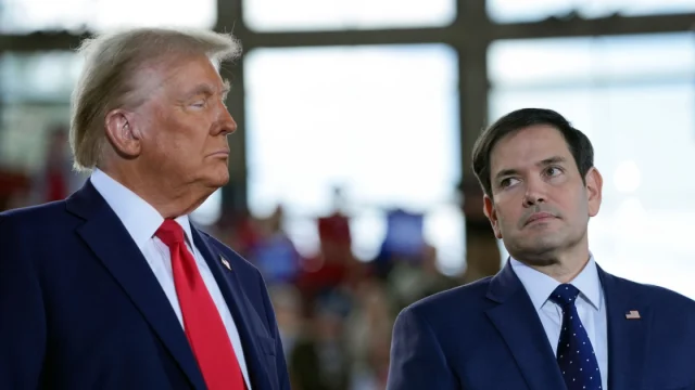 Donroe-kenningin útskýrir árásir Trumps á Rómönsku Ameríku