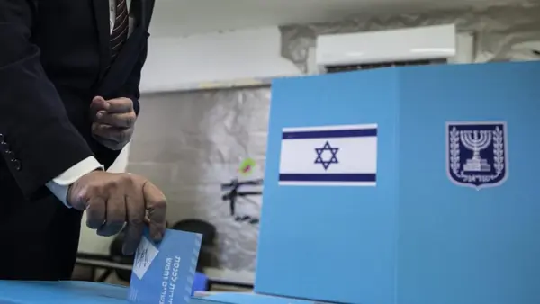 Eisenkot leiðir Netanyahu í könnunum meðan Ra’am er útilokaður frá ísraelsku kosningunum