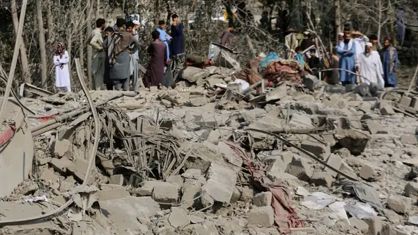 Pakistan gerir loftárásir í Afganistan samhliða aukinni spennu við landamærin eftir árásir