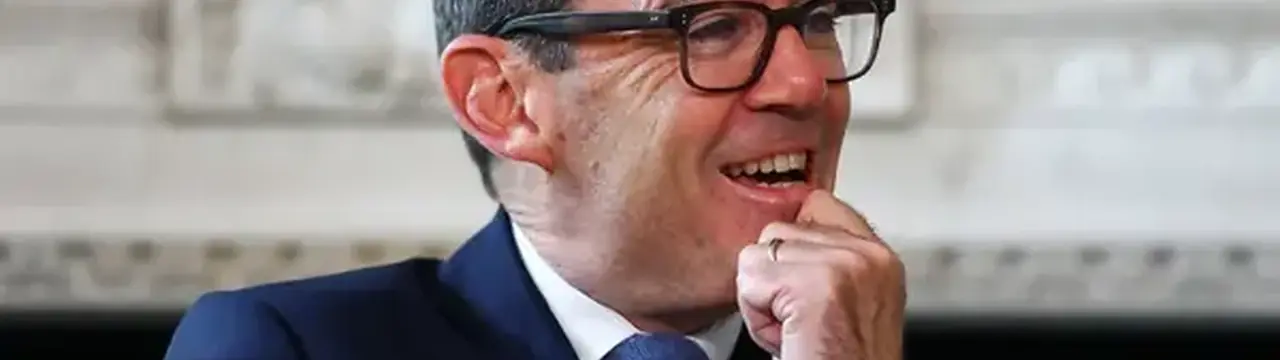 Þingmenn þrýsta á Burnham vegna fjárlagaáforma